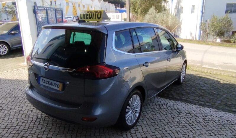 Opel Zafira completo