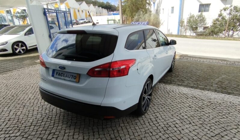Ford Focus completo