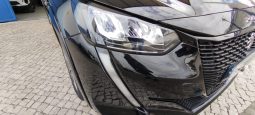 Peugeot e-208 completo