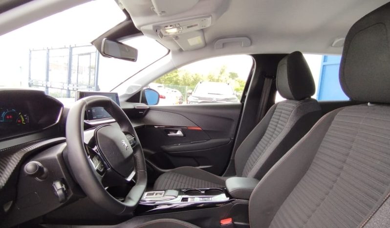 Peugeot e-208 completo