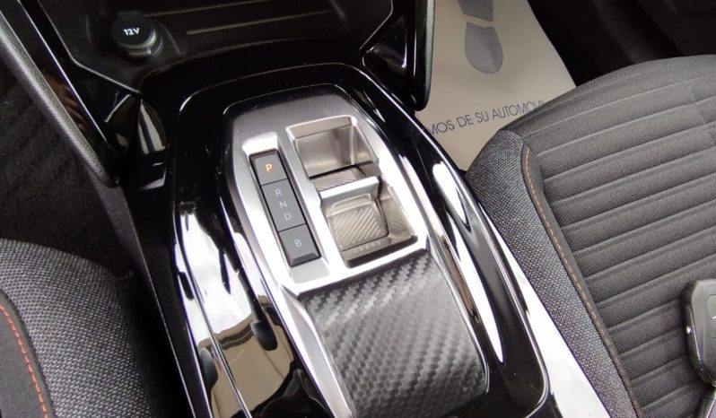 Peugeot e-208 completo