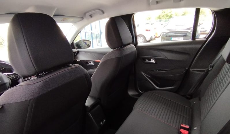 Peugeot e-208 completo