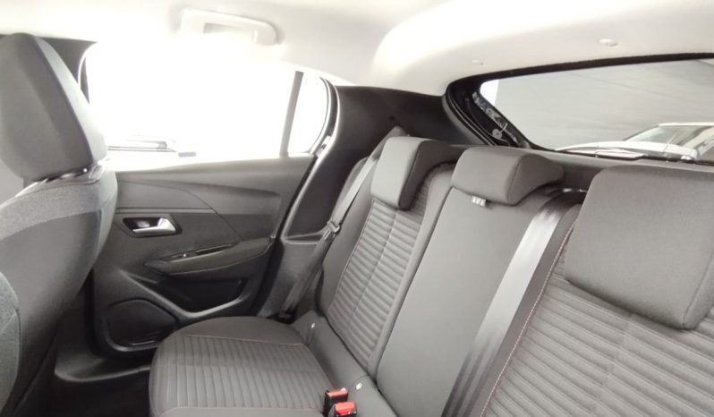 Peugeot e-208 completo