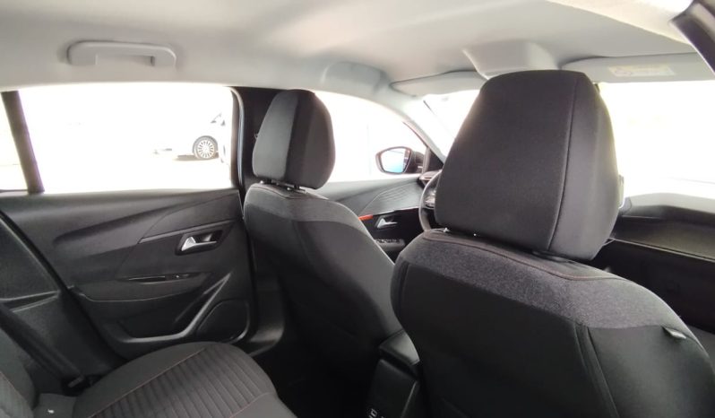 Peugeot e-208 completo