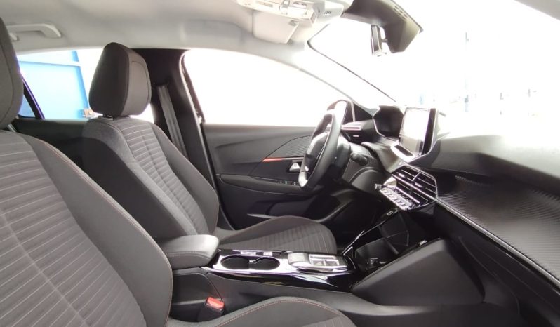 Peugeot e-208 completo