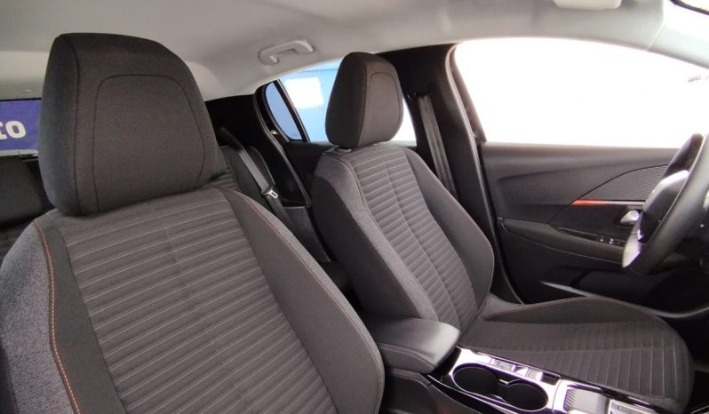Peugeot e-208 completo