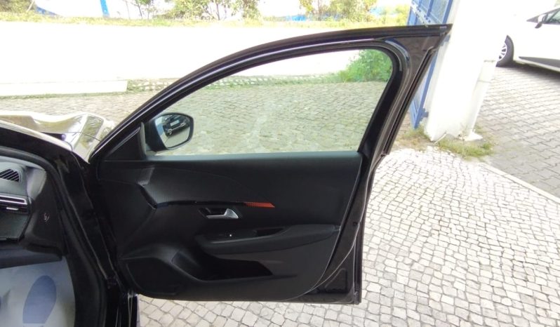 Peugeot e-208 completo