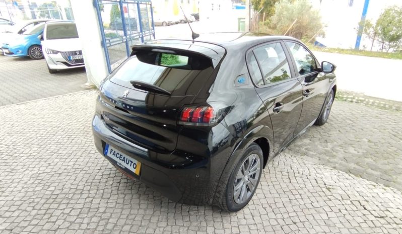 Peugeot e-208 completo