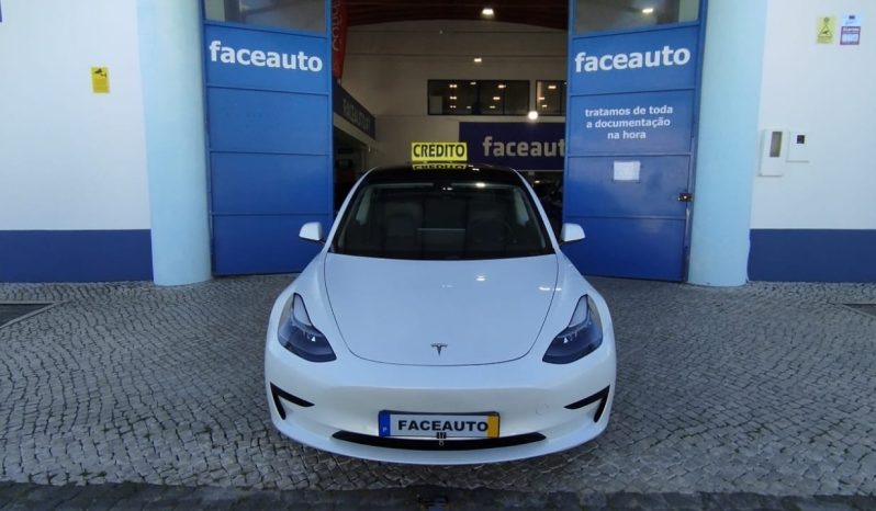 Tesla Model 3 completo