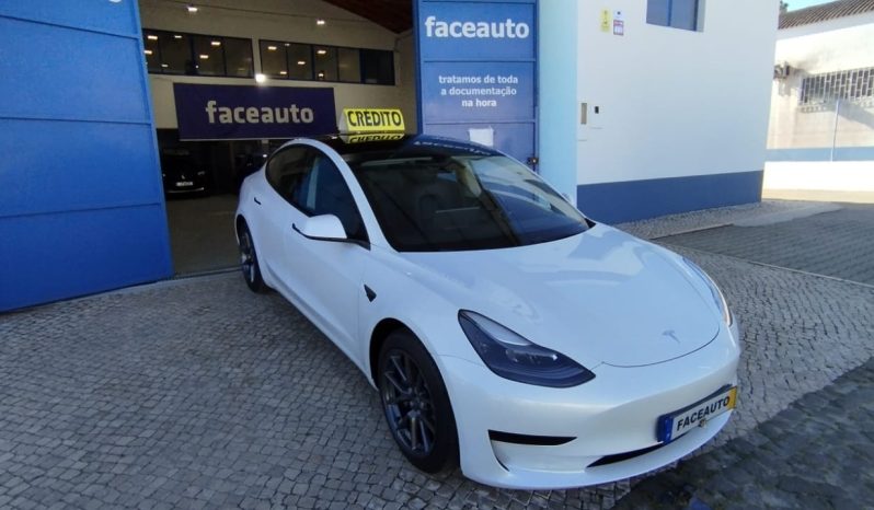Tesla Model 3 completo