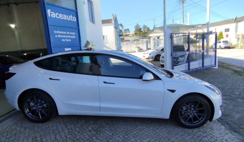 Tesla Model 3 completo