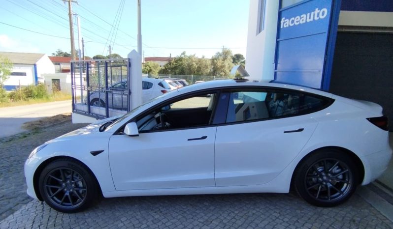 Tesla Model 3 completo