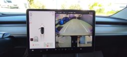 Tesla Model 3 completo