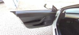 Tesla Model 3 completo