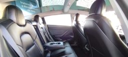 Tesla Model 3 completo