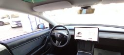 Tesla Model 3 completo