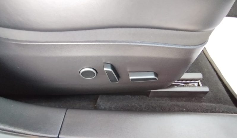 Tesla Model 3 completo