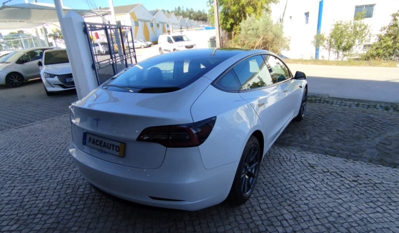 Tesla Model 3 completo