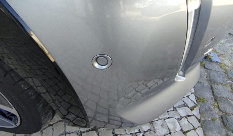 Peugeot e-208 completo