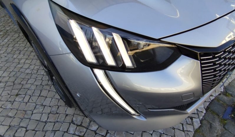 Peugeot e-208 completo