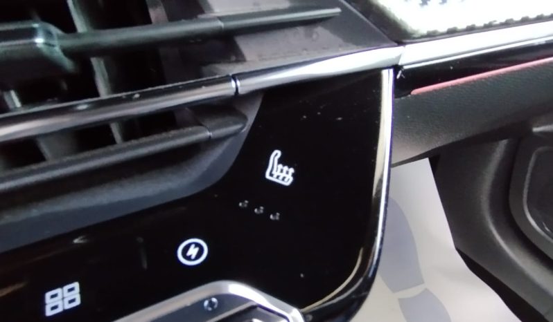 Peugeot e-208 completo
