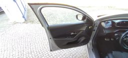 Peugeot e-208 completo