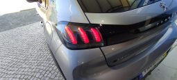 Peugeot e-208 completo