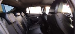 Peugeot e-208 completo