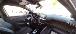 Peugeot e-208 completo