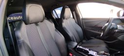 Peugeot e-208 completo