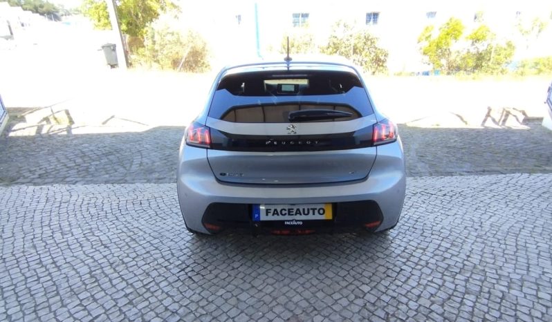 Peugeot e-208 completo