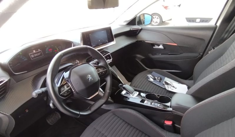 Peugeot e-208 completo