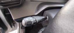 Peugeot e-208 completo