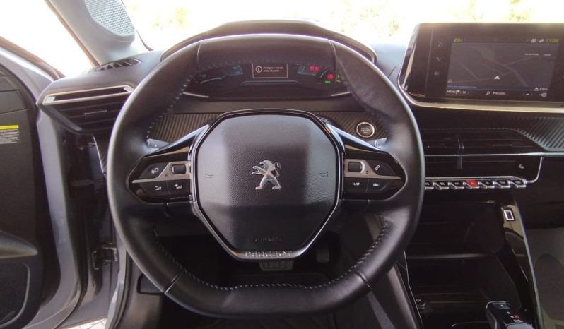 Peugeot e-208 completo