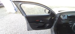 Peugeot e-208 completo