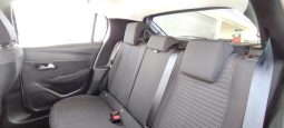 Peugeot e-208 completo