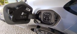 Peugeot e-208 completo