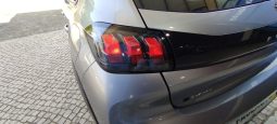 Peugeot e-208 completo