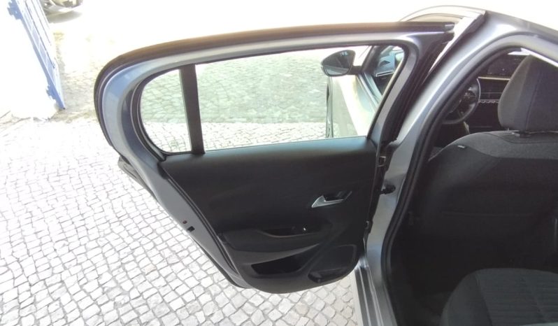 Peugeot e-208 completo