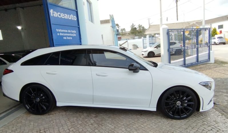 Mercedes-Benz CLA 180d AMG completo