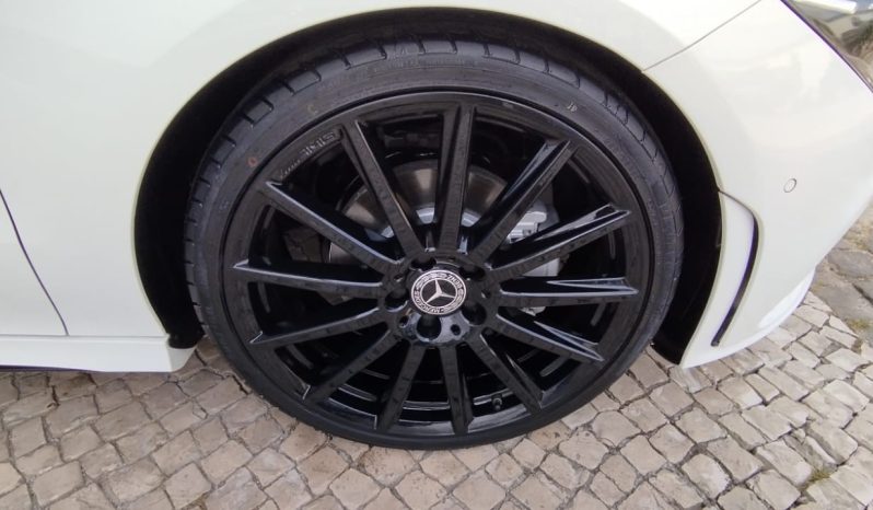 Mercedes-Benz CLA 180d AMG completo