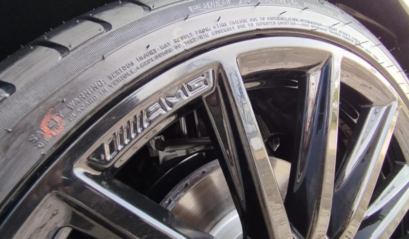 Mercedes-Benz CLA 180d AMG completo