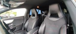 Mercedes-Benz CLA 180d AMG completo