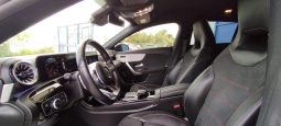 Mercedes-Benz CLA 180d AMG completo