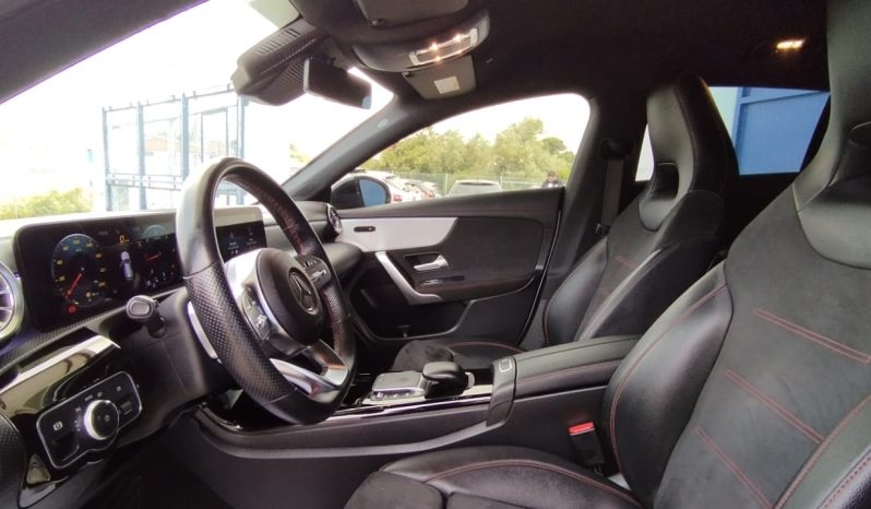 Mercedes-Benz CLA 180d AMG completo