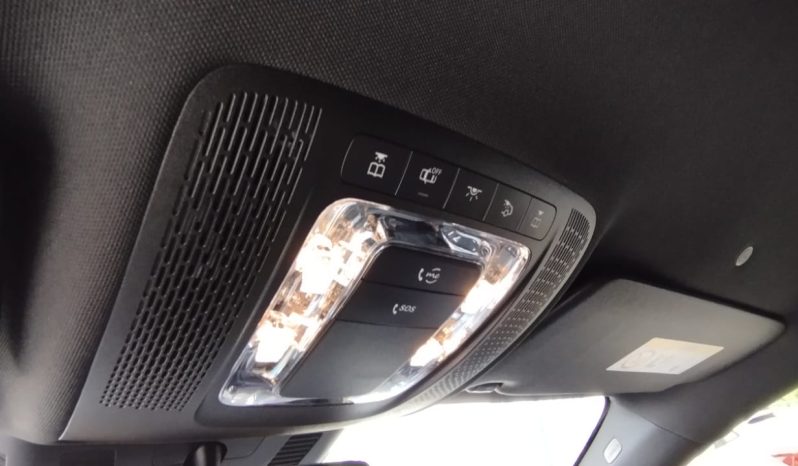 Mercedes-Benz CLA 180d AMG completo