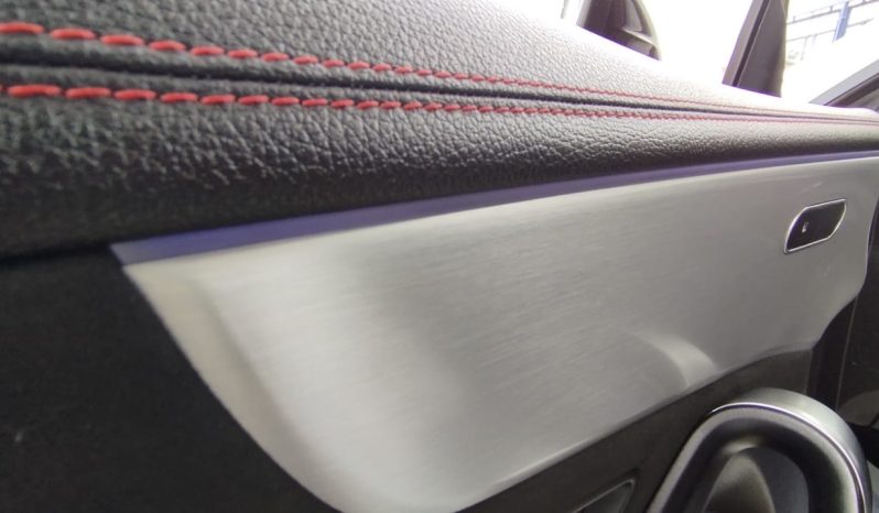 Mercedes-Benz CLA 180d AMG completo