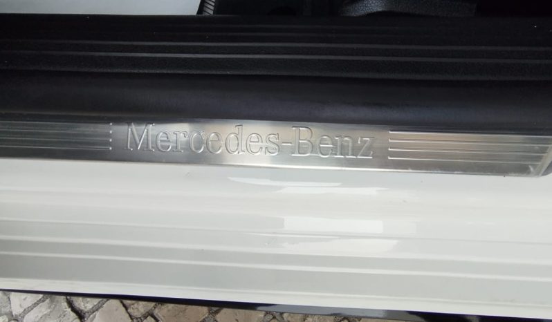 Mercedes-Benz CLA 180d AMG completo