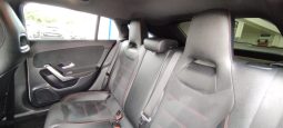 Mercedes-Benz CLA 180d AMG completo