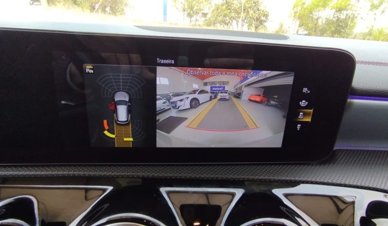 Mercedes-Benz CLA 180d AMG completo